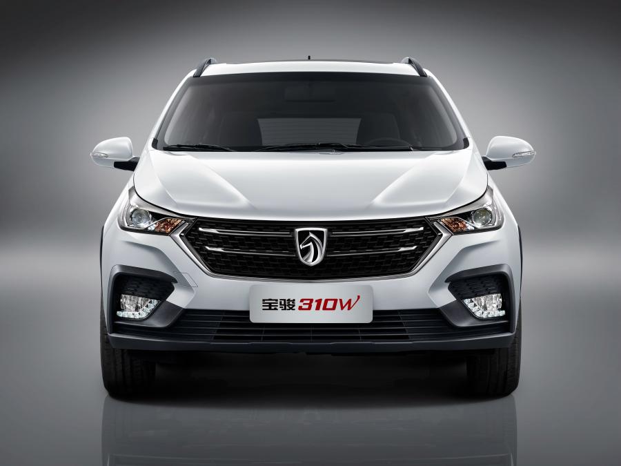 Baojun 310W 2018 года  (фото 10 из 16)